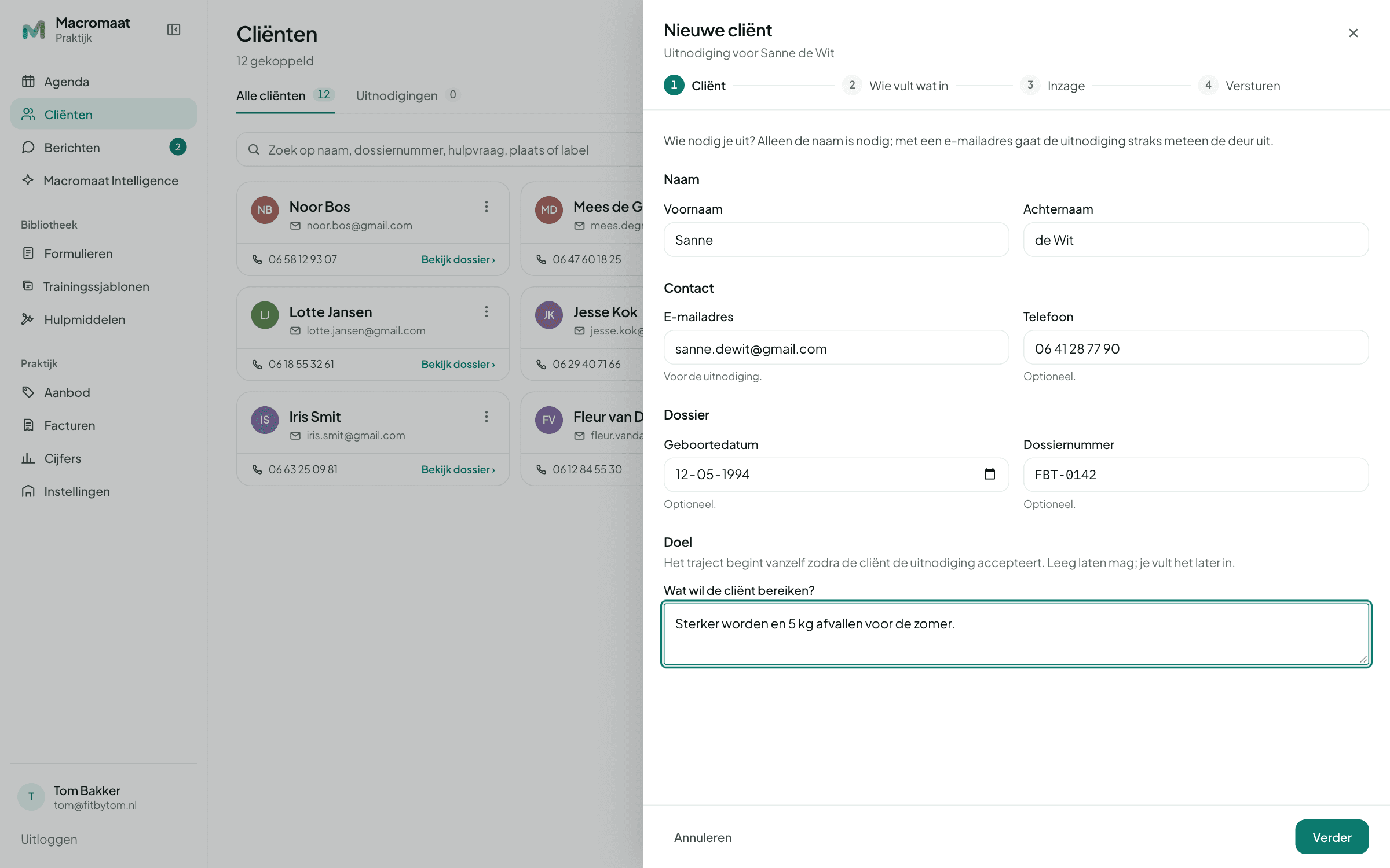 Stap 1 van de wizard met naam, e-mailadres, telefoon, geboortedatum, dossiernummer en het doel van de cliënt