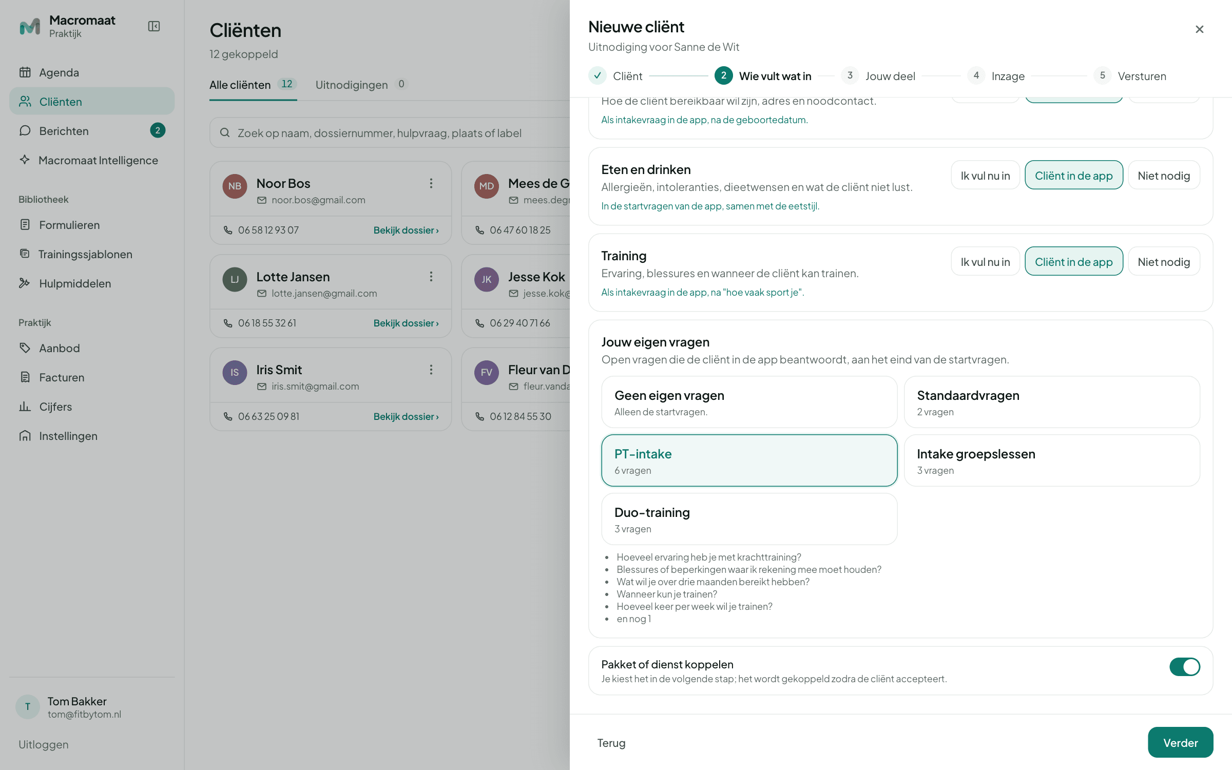 Stap 2 van de wizard: per onderdeel kiezen tussen Ik vul nu in, Cliënt in de app en Niet nodig, met de PT-intake als eigen vragen en een pakket om te koppelen