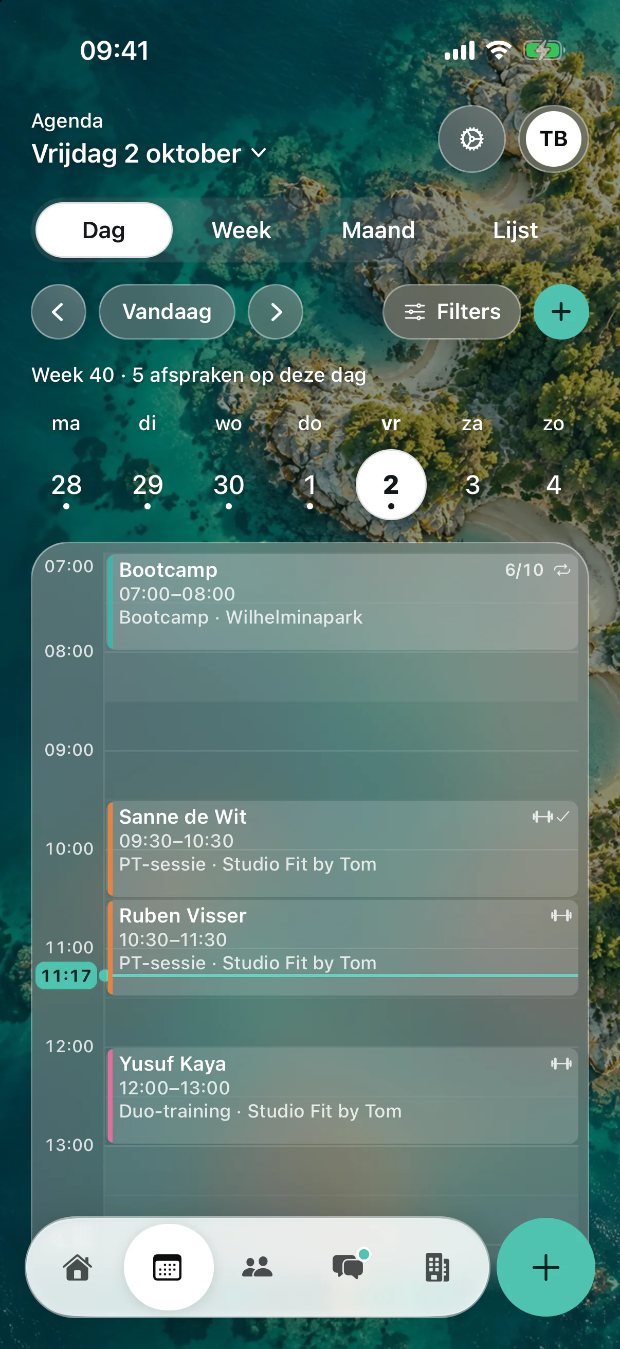De agenda in de app per dag: de afspraken van vrijdag onder elkaar, met een lijn voor het huidige moment