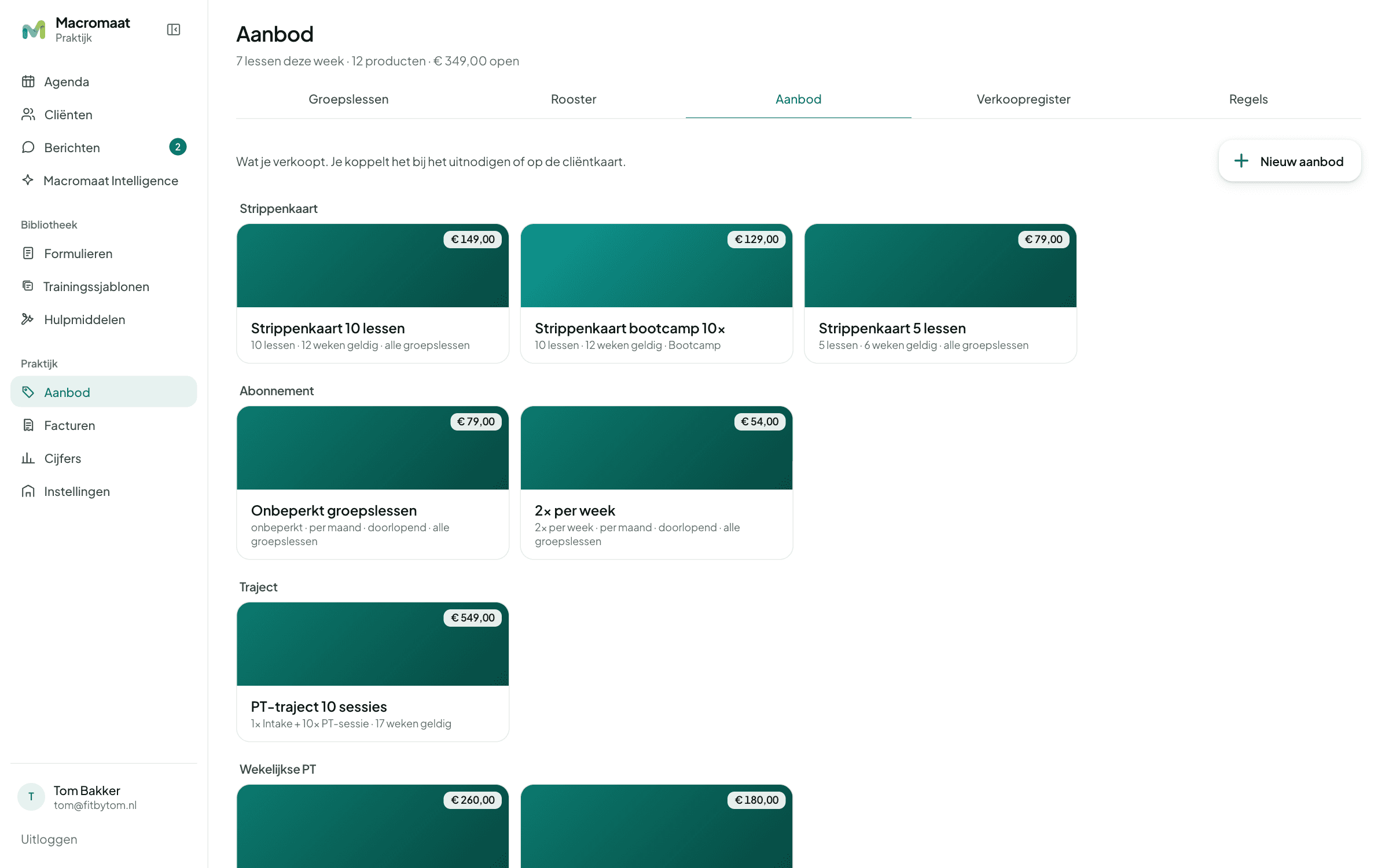 Het aanbod als kaarten: strippenkaarten, abonnementen, trajecten en proeflessen met prijs en voorwaarden